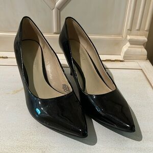 Nine West pump